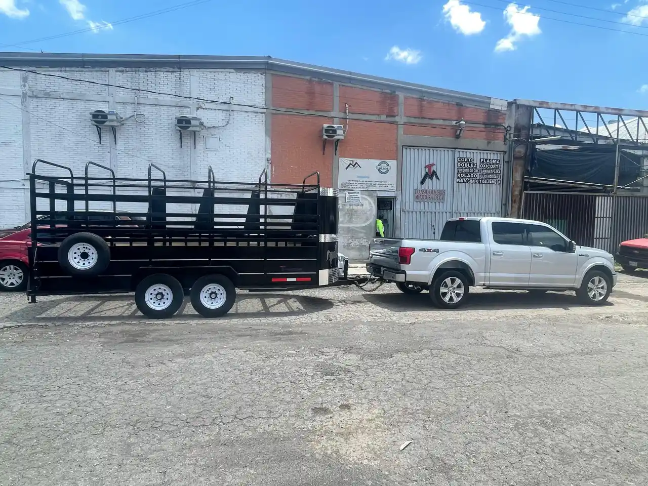 Remolques ganaderos TMX